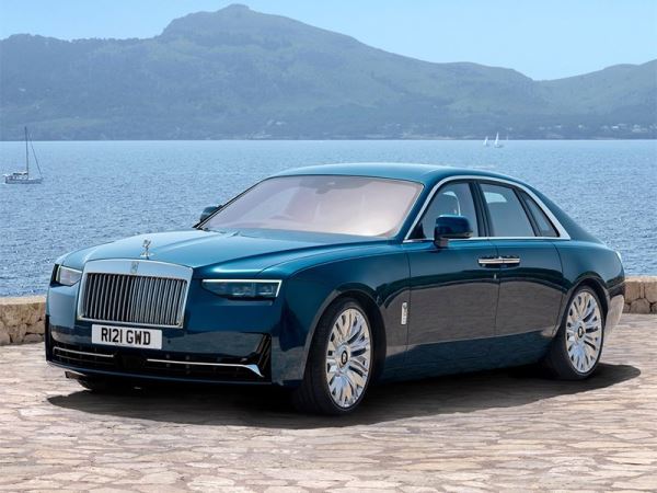 Rolls-Royce представил обновленный седан Ghost