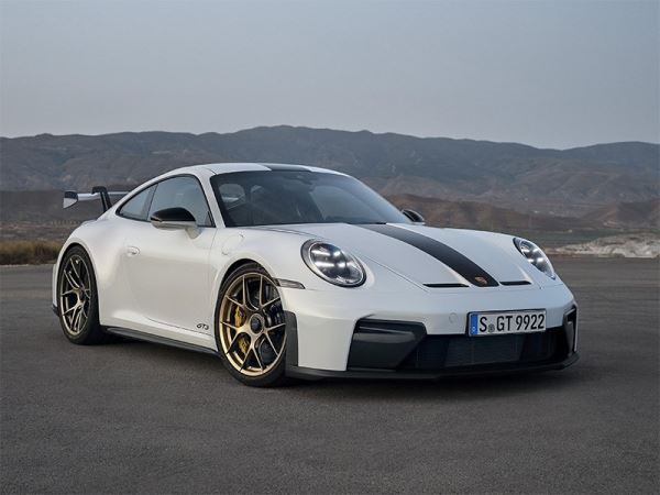 Представлен обновленный Porsche 911 GT3