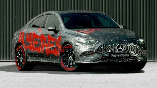 Mercedes-Benz впервые показал обновленный CLA. Что изменилось