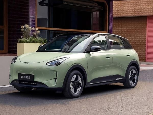 В Китае стартовали продажи нового электрического хэтчбека от Geely